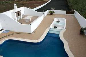 Villa for sale in Guatiza, Teguise, Lanzarote. 