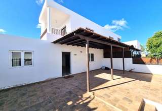 Villa for sale in Puerto del Carmen, Tías, Lanzarote. 