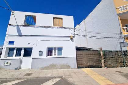 House for sale in Altavista, Arrecife, Lanzarote. 