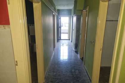 Local comercial en Puerto del Carmen, Tías, Lanzarote. 