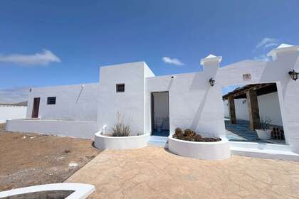 House for sale in Güime, San Bartolomé, Lanzarote. 