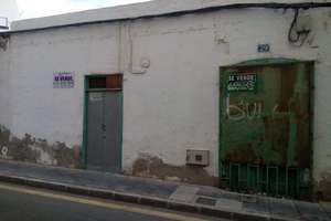House for sale in El Charco, Arrecife, Lanzarote. 