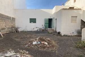 House for sale in Argana Alta, Arrecife, Lanzarote. 