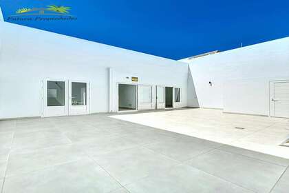 Chalets verkoop in Arrecife, Lanzarote. 