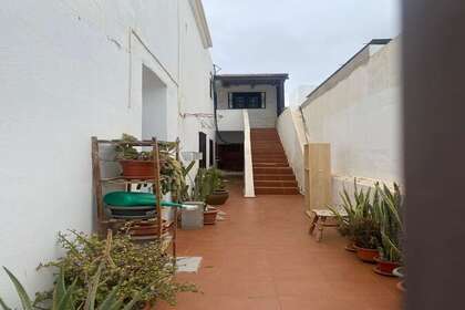 Flat for sale in Playa Honda, San Bartolomé, Lanzarote. 