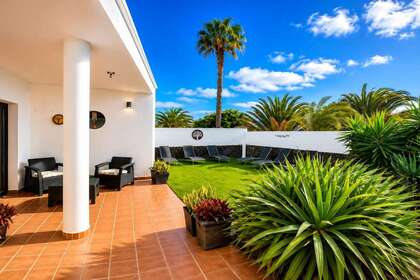 Villa for sale in Playa Blanca, Yaiza, Lanzarote. 