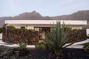 Bungalow for sale in Famara, Teguise, Lanzarote. 