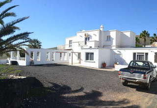 Villa for sale in Mácher, Tías, Lanzarote. 