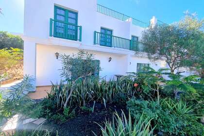 Casa a due piani vendita in Yaiza, Lanzarote. 