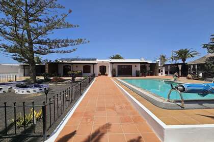 Villa zu verkaufen in Playa Blanca, Yaiza, Lanzarote. 