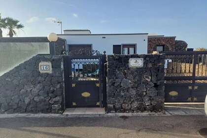House for sale in Yaiza, Lanzarote. 