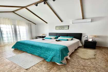 Вилла Продажа в Tías Pueblo, Lanzarote. 