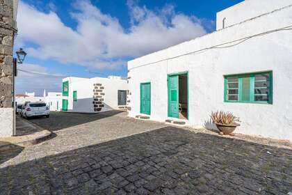 House for sale in La Villa, Teguise, Lanzarote. 