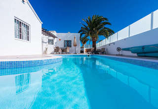 Villa Luxury for sale in Puerto del Carmen, Tías, Lanzarote. 