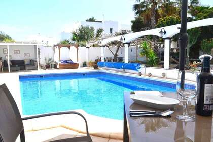 Дом Продажа в Tías, Lanzarote. 