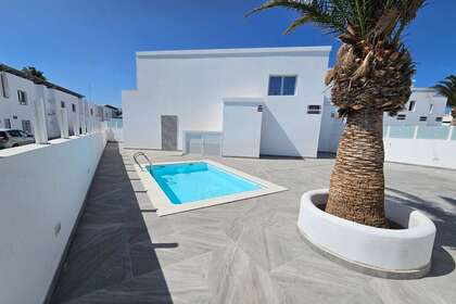 Maison de ville vendre en Puerto del Carmen, Tías, Lanzarote. 