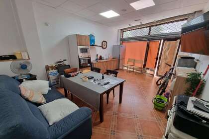 Commercial premise for sale in Arrecife, Lanzarote. 