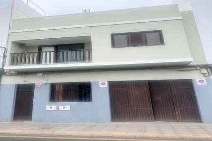 Gebäude zu verkaufen in Arrecife, Lanzarote. 