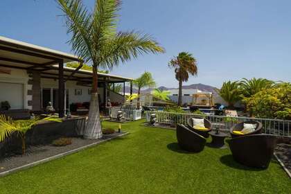 Dům Luxusní na prodej v Playa Blanca, Yaiza, Lanzarote. 