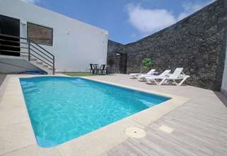 Villa for sale in Tajaste, Tinajo, Lanzarote. 