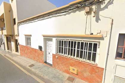Řadový dům na prodej v Titerroy (santa Coloma), Arrecife, Lanzarote. 