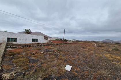 Terreno urbano venta en Tiagua, Teguise, Lanzarote. 