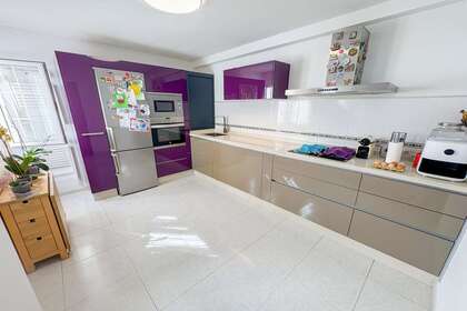 Duplex/todelt hus til salg i Tías Pueblo, Lanzarote. 