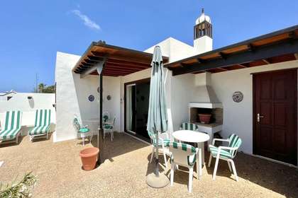 别墅 出售 进入 Playa Blanca, Yaiza, Lanzarote. 