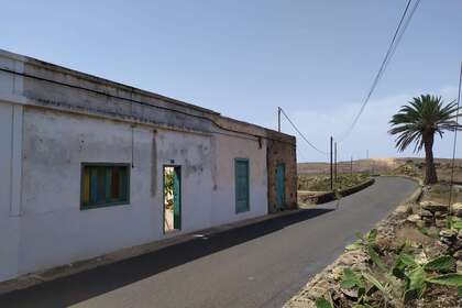 Villa for sale in Ye, Haría, Lanzarote. 