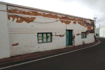 Country house for sale in San Bartolomé, Lanzarote. 