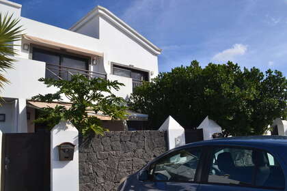 Duplex/todelt hus til salg i Uga, Yaiza, Lanzarote. 
