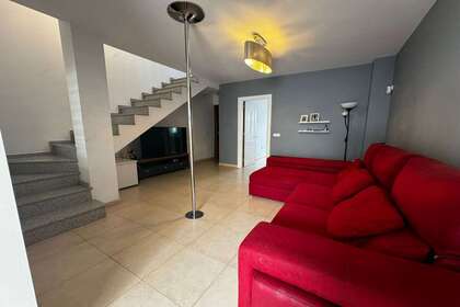 Casa a due piani vendita in Altavista, Arrecife, Lanzarote. 