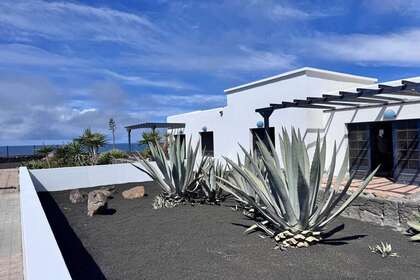 Villa for sale in Playa Blanca, Yaiza, Lanzarote. 