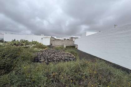 Urban plot for sale in San Bartolomé, Lanzarote. 