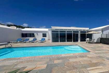 Chalet vendita in Playa Blanca, Yaiza, Lanzarote. 