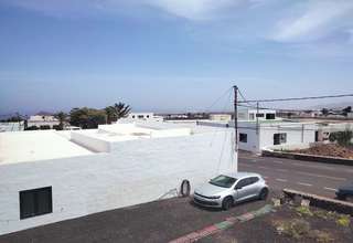 Flat in La Costa, Tinajo, Lanzarote. 