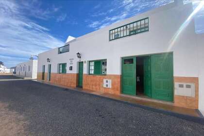 Шале Продажа в La Graciosa, Teguise, Lanzarote. 