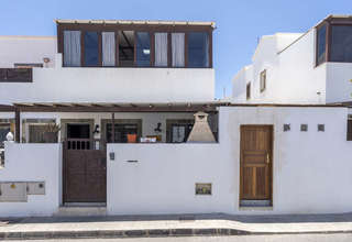 Zweifamilienhaus zu verkaufen in Playa Honda, San Bartolomé, Lanzarote. 