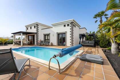 Villa for sale in Playa Blanca, Yaiza, Lanzarote. 