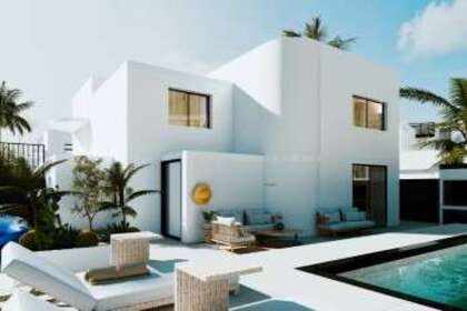 Chalet venta en Puerto del Carmen, Tías, Lanzarote. 