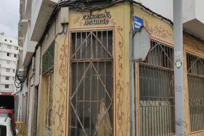 Commercial premise for sale in Arrecife, Lanzarote. 